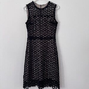 Size 4, ELIE TAHARI TAILORED Sleevless COCKTAIL DRESS . RN 50814 Black with Nude